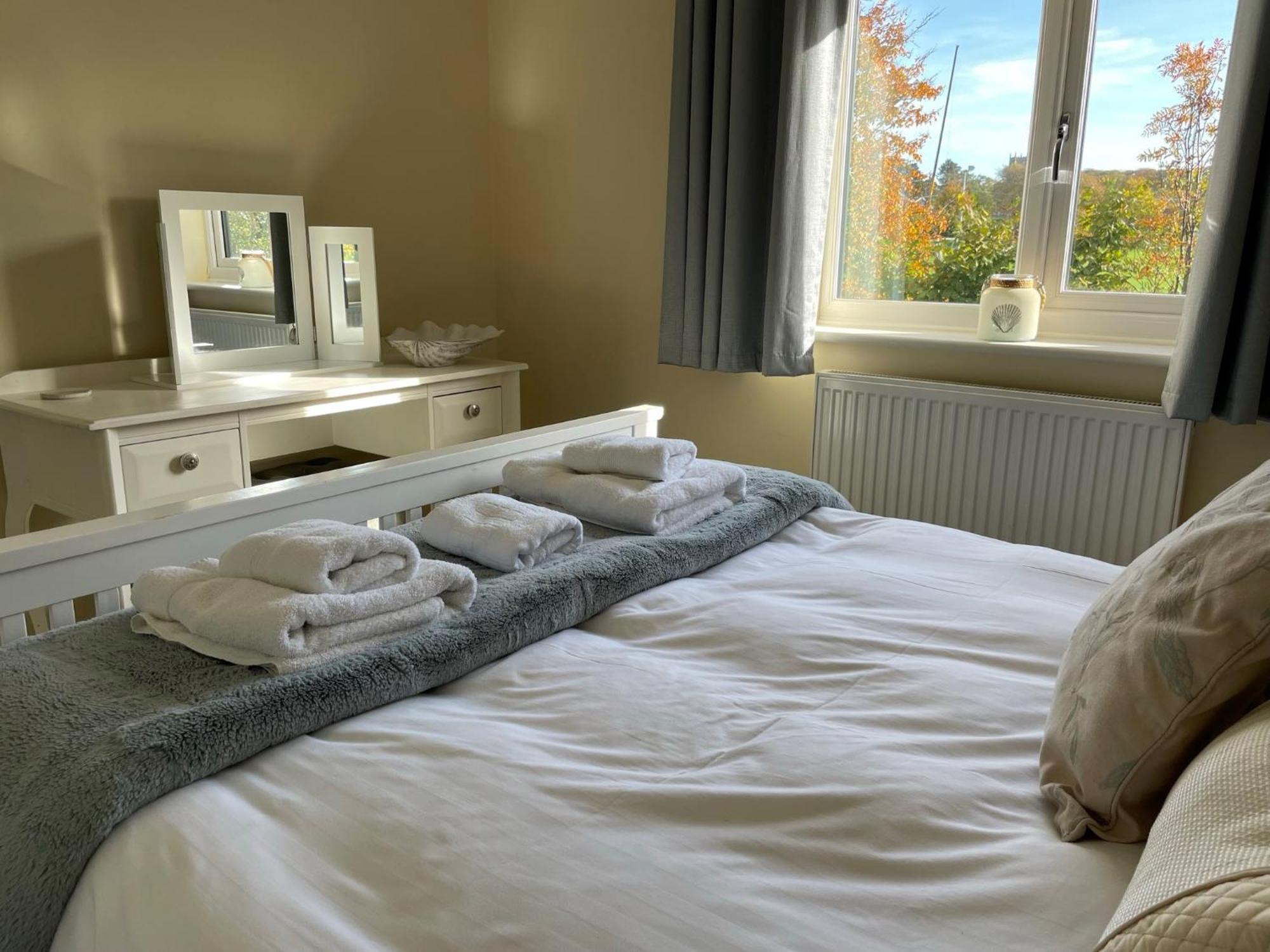 Saltkettle In Blakeney, Sleeping 12 In 5 Bedrooms Blakeney  Eksteriør billede