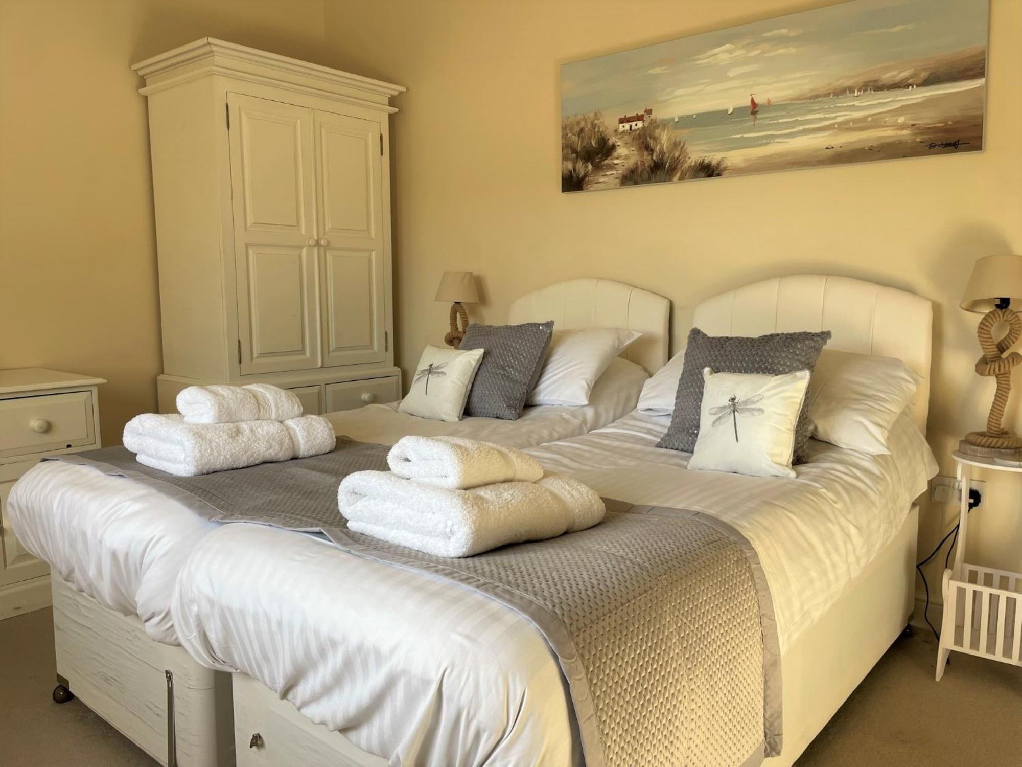 Saltkettle In Blakeney, Sleeping 12 In 5 Bedrooms Blakeney  Eksteriør billede